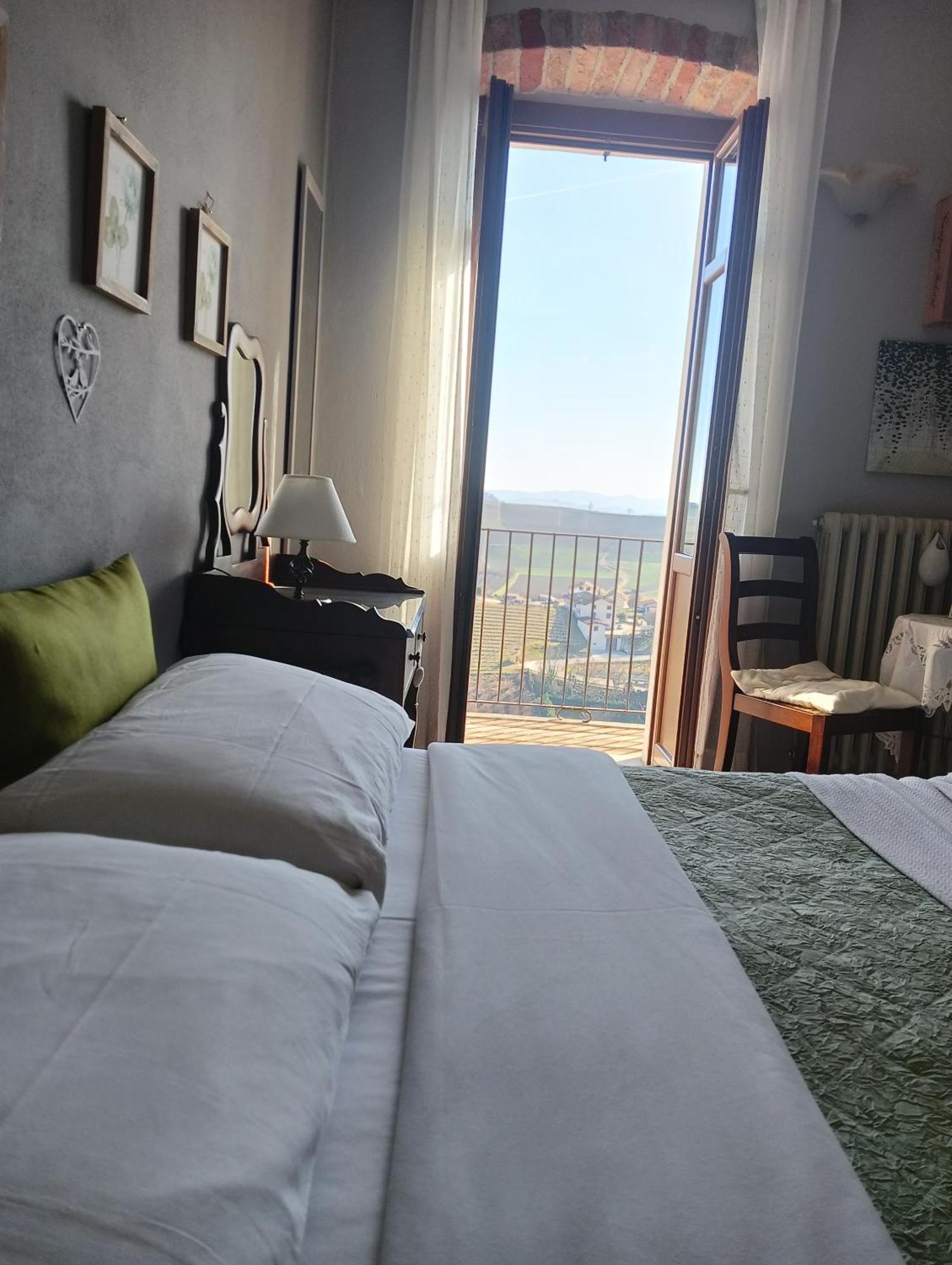 Il Borgo B&B Castellinaldo Buitenkant foto